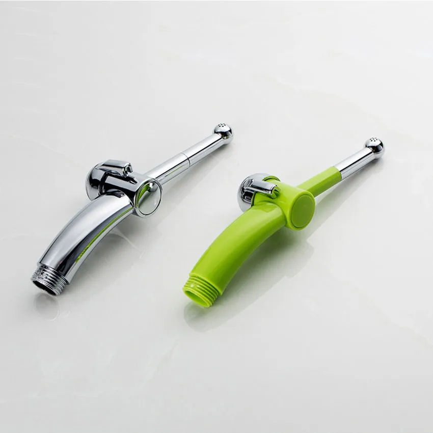Fortschrittlicher Bidet-Toilettenaufsatz mit präziser Druckregelung, ergonomischem Hand-Bidet-Toilettenwassersprüher und Schlauchset