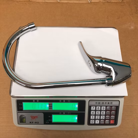 Einhebel-Küchenmischer aus Messing mit hohem Auslauf